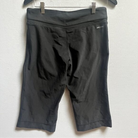 Nike Dri Fit cropped workout pants Sz M - Picture 4 of 12